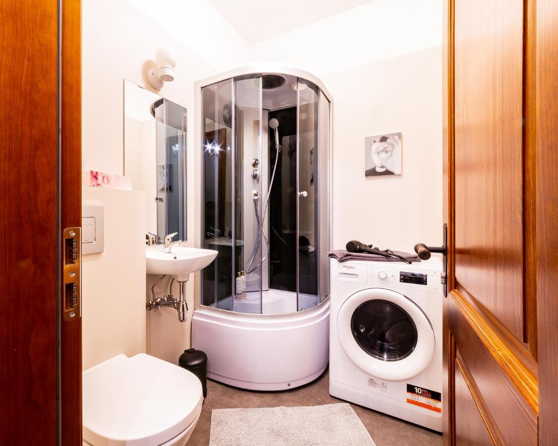 Gourmet Storie'S Ap 68Sqm Renovated Free Parking Apartment Rīga Exterior foto